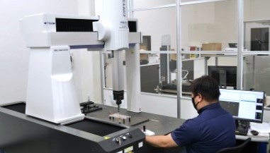 三次元測定機